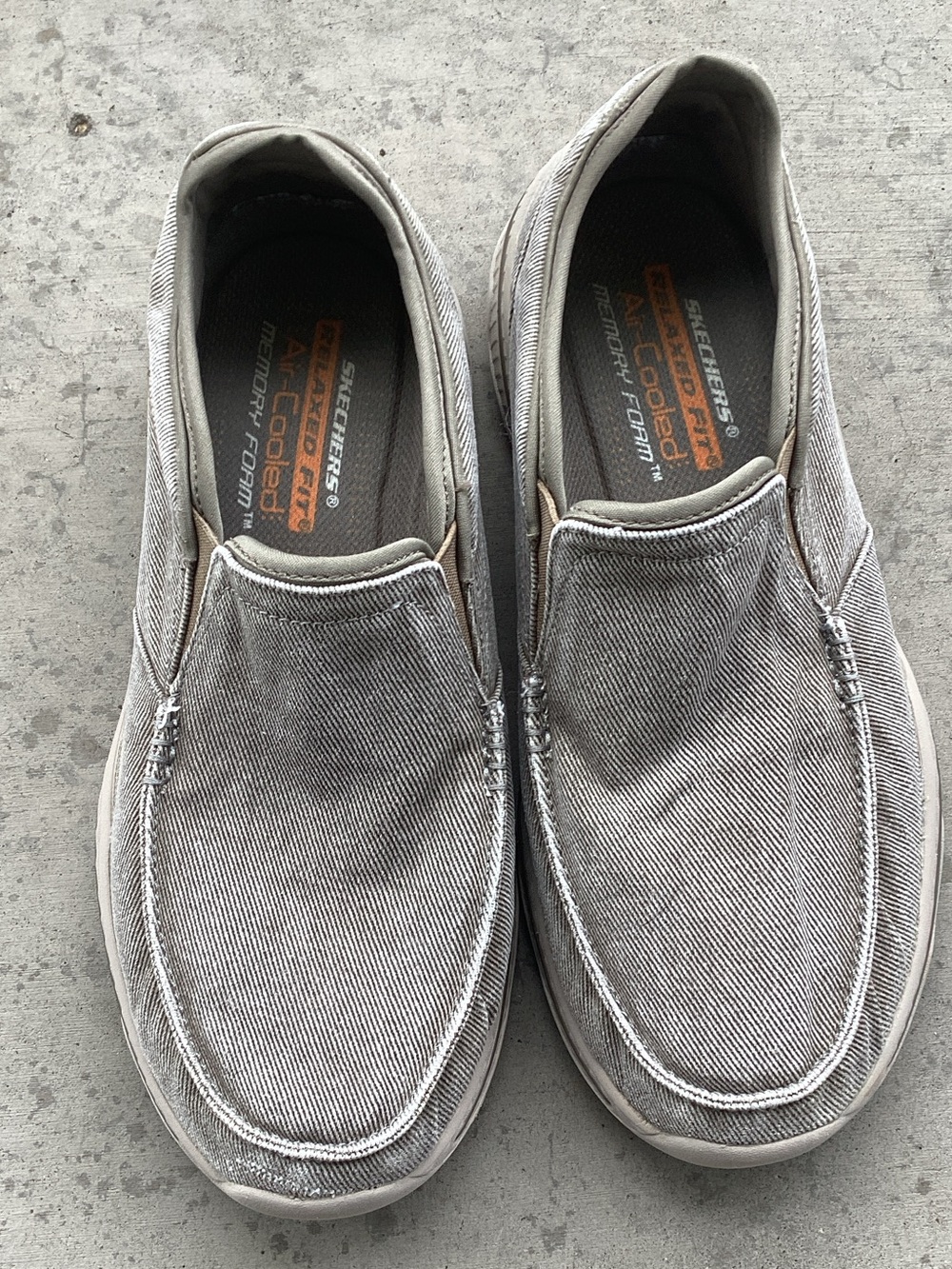 Skechers Creston-Moseco Relaxed Fit Slip On Casual Loafers Taupe Canvas Sz  8.5